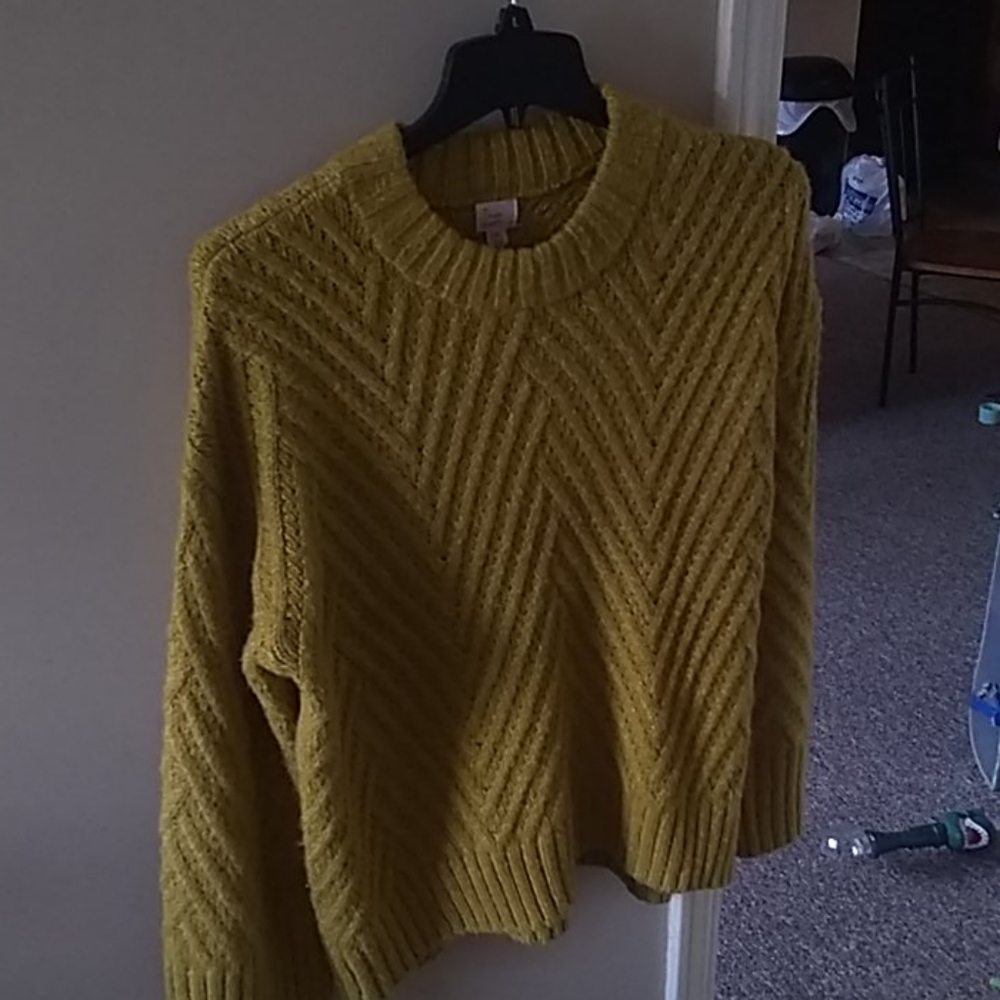 Gorgeous mustard/gold sweater 🌻🌻